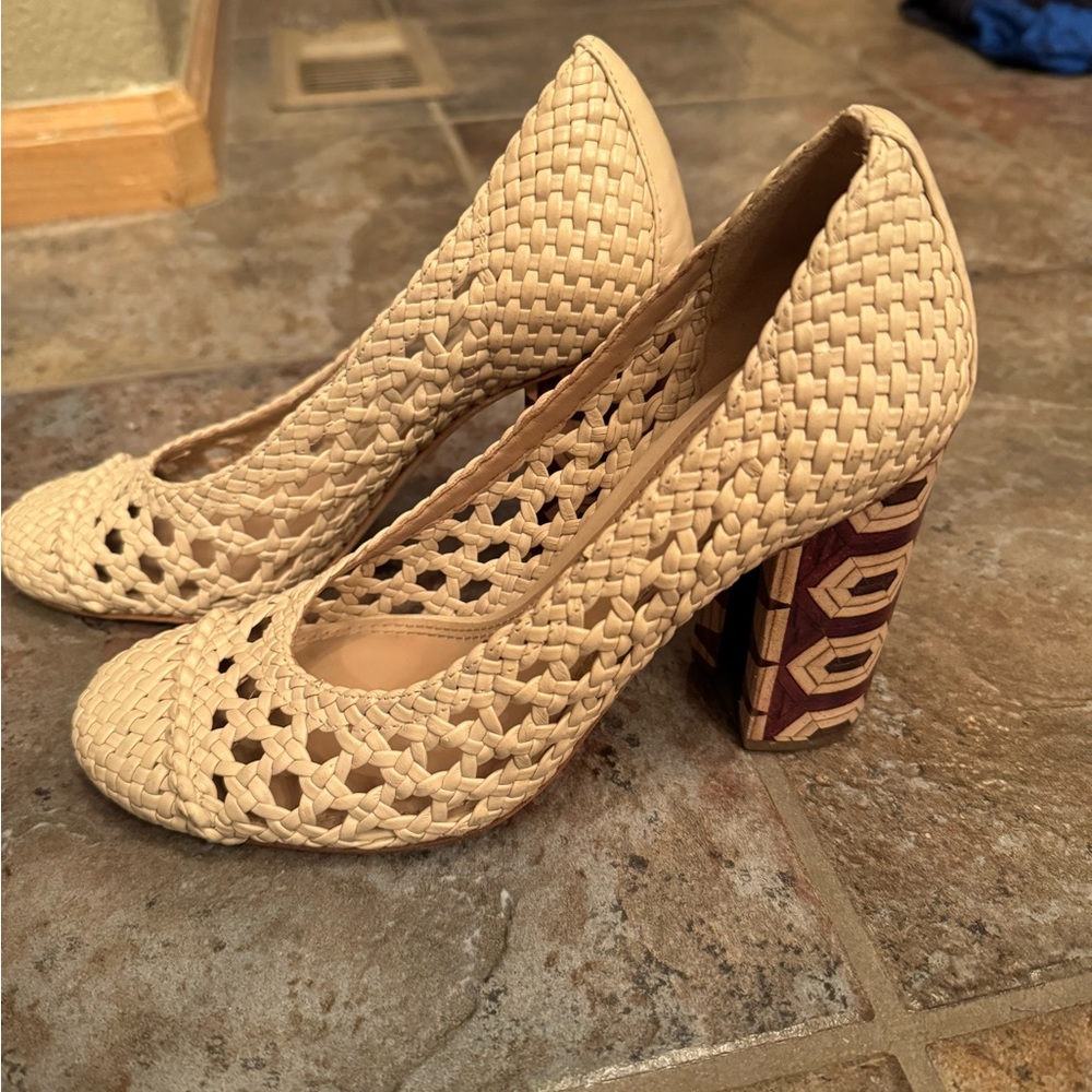 Tory Burch pumps